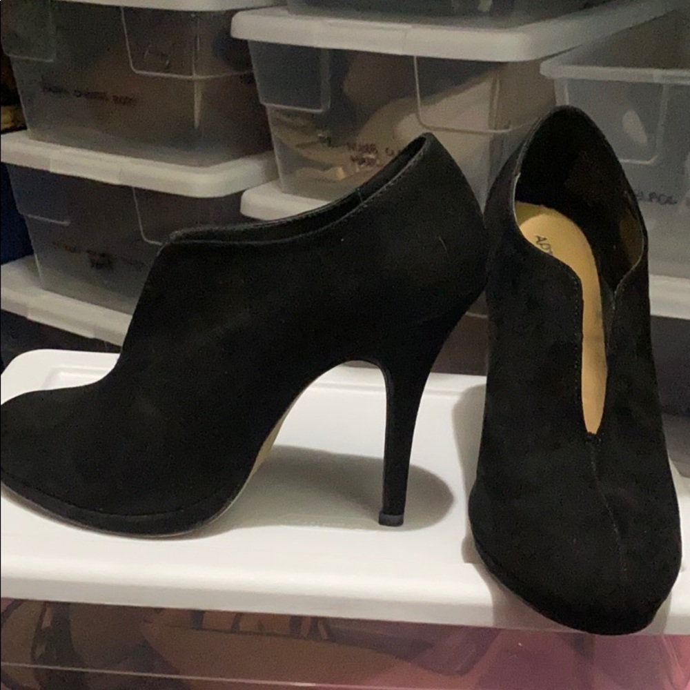 Apt 9 Suade Stiletto Booties